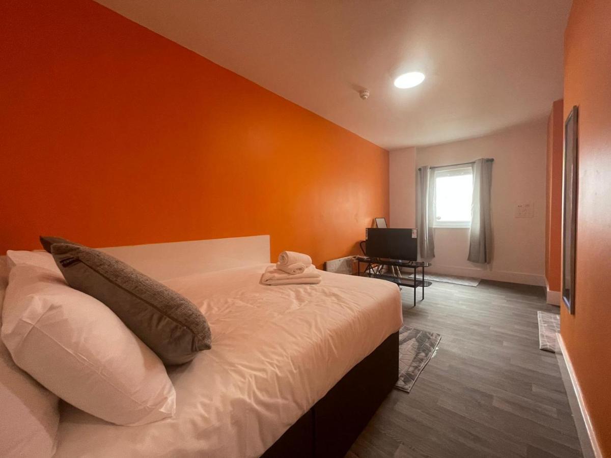 Albergue Neon 160 Swansea Exterior foto