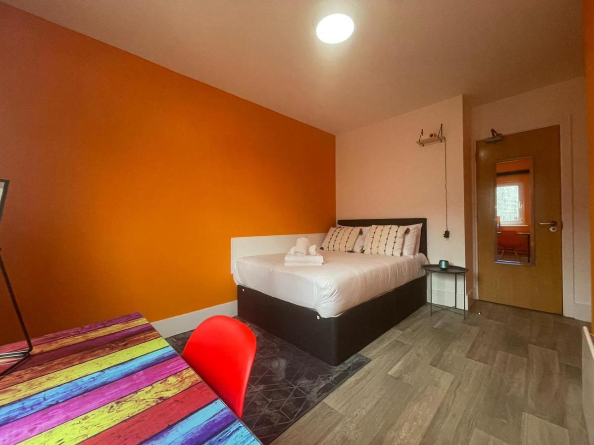 Albergue Neon 160 Swansea Exterior foto