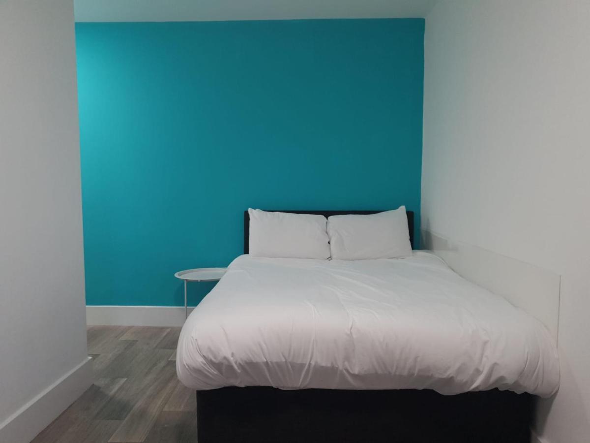 Albergue Neon 160 Swansea Exterior foto