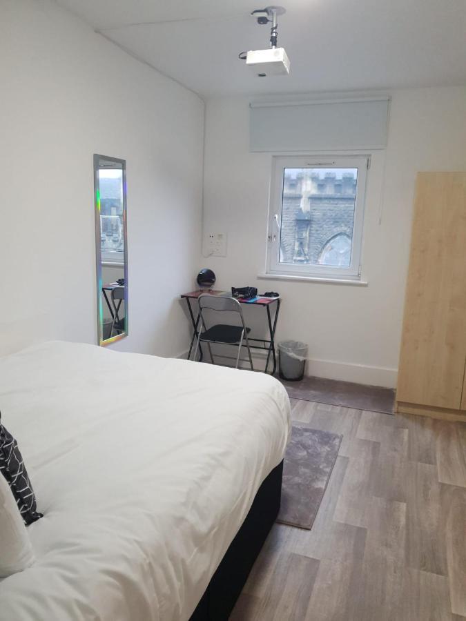 Albergue Neon 160 Swansea Exterior foto