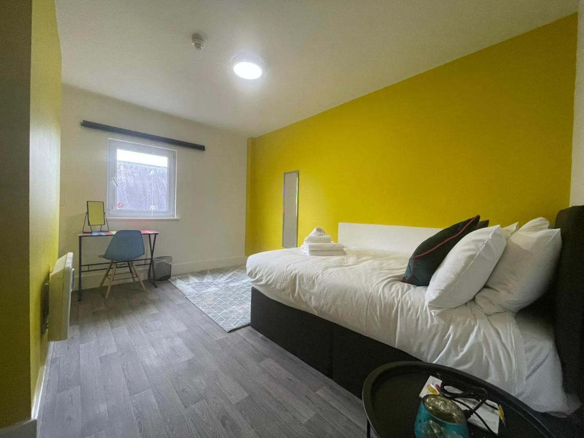 Albergue Neon 160 Swansea Exterior foto