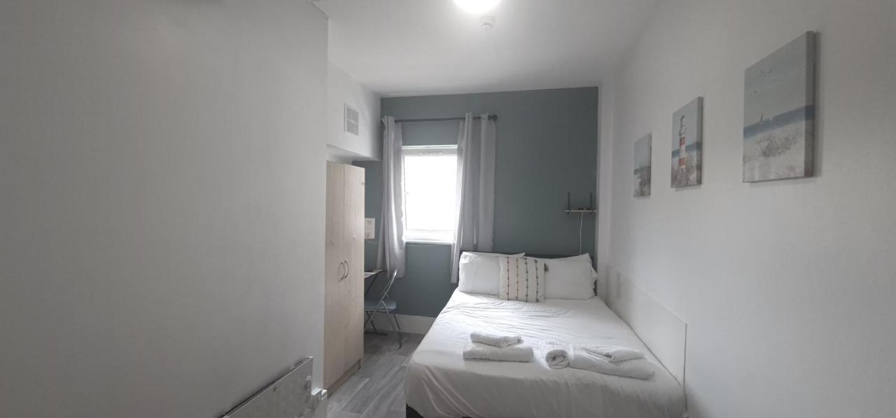 Albergue Neon 160 Swansea Exterior foto